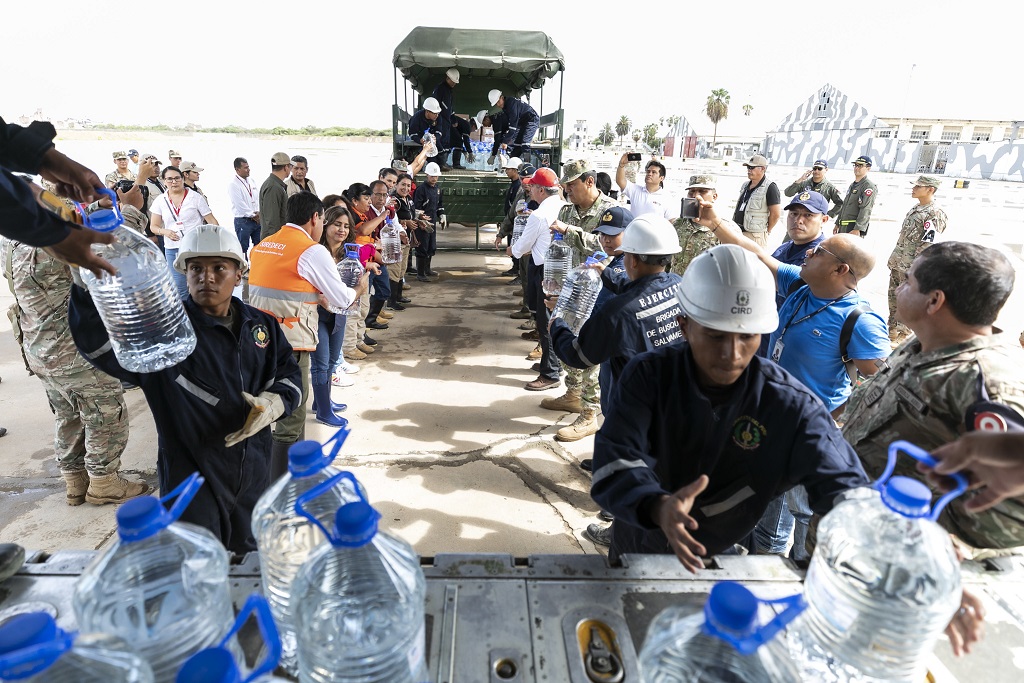 Lambayeque: Poder Ejecutivo trasladó más de 280 toneladas de ayuda humanitaria y 119 maquinarias para atender emergencia