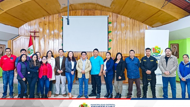 Con la presencia de diferentes sectores y programas,  se realizó  la Juramentación de los Integrantes del IAL.
El Alcalde Distrital y Presidente de la Instancia de Articulación Local, Manuel Villar, señaló que se realizara un trabajo articulado  intersectorial e intergubernamental para lograr la disminución de la anemia y desnutrición crónica en la población infantil.