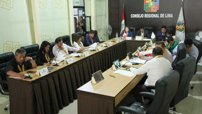 Gobernadora Rosa Vásquez rinde cuentas ante el Consejo Regional sobre sus primeros 100 días de gestión