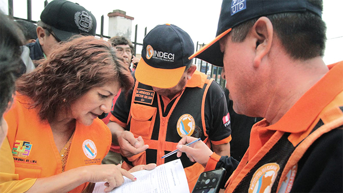 Maquinarias y brigadistas del Gore Lima permanecerán en zona de emergencia en La Perla – Atavillos Bajo