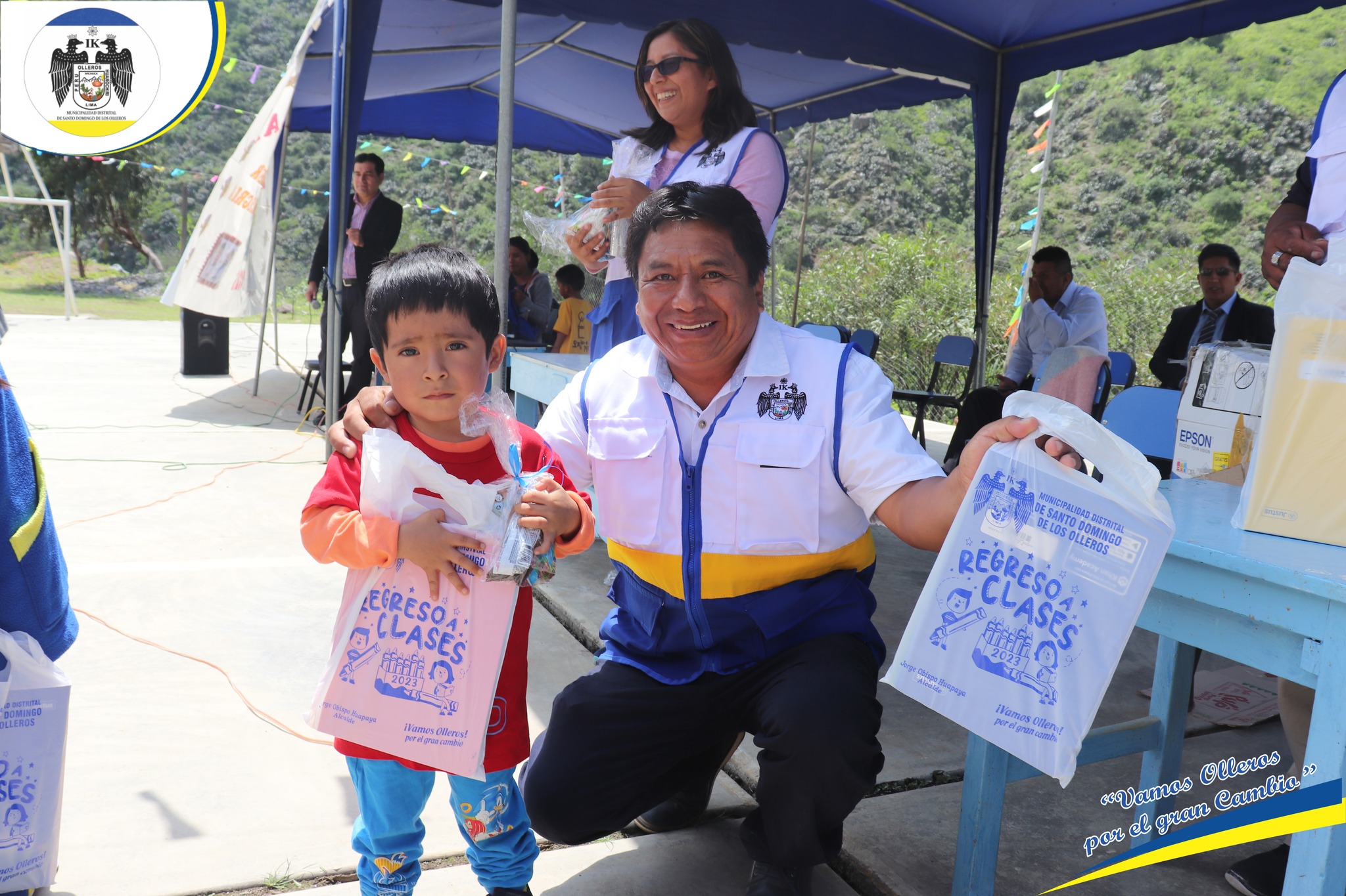 kits escolares en apertura de inicios de clases