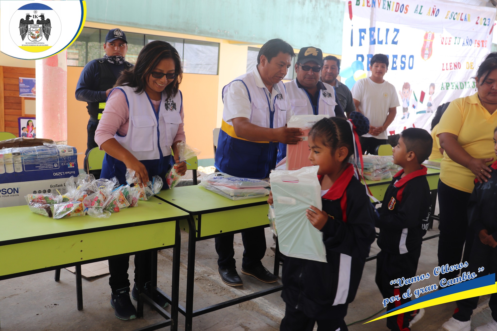 kits escolares en apertura de inicios de clases