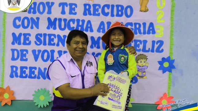 kits escolares en las instituciones educativas de las zonas altas del distrito