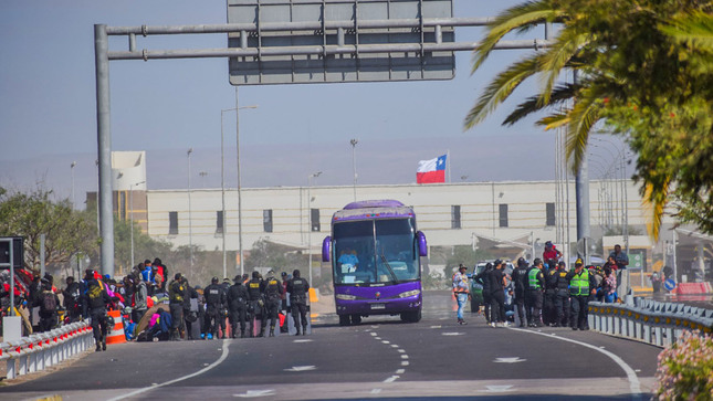 Restablecen tránsito de turistas y mercancías en control fronterizo santa rosa tras intento de bloqueo