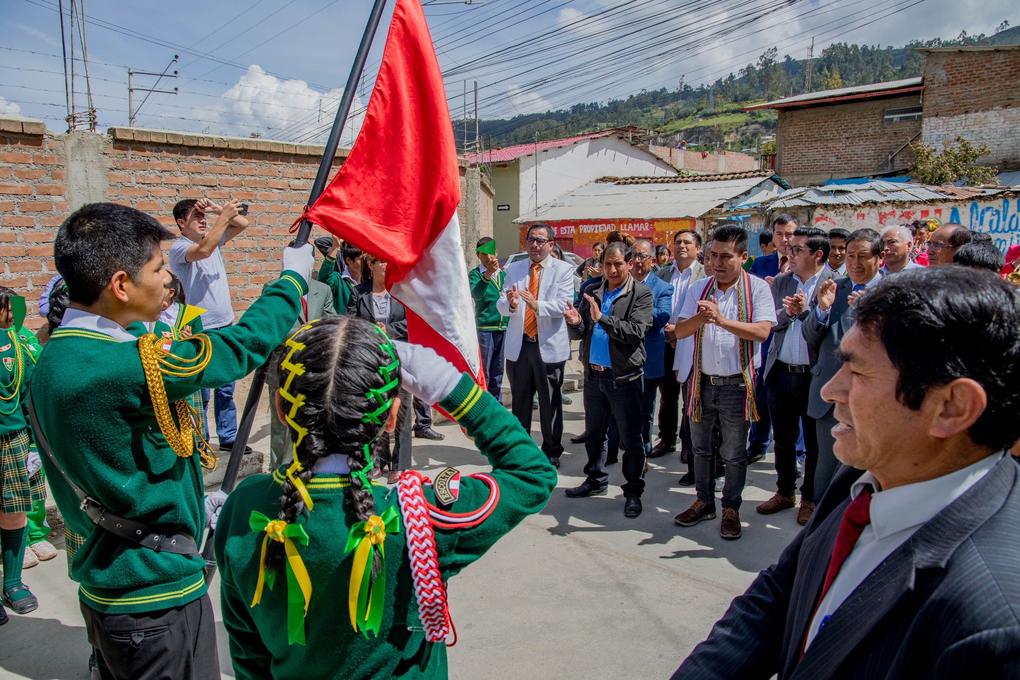 Entrega de kits escolares en San Jerónimo