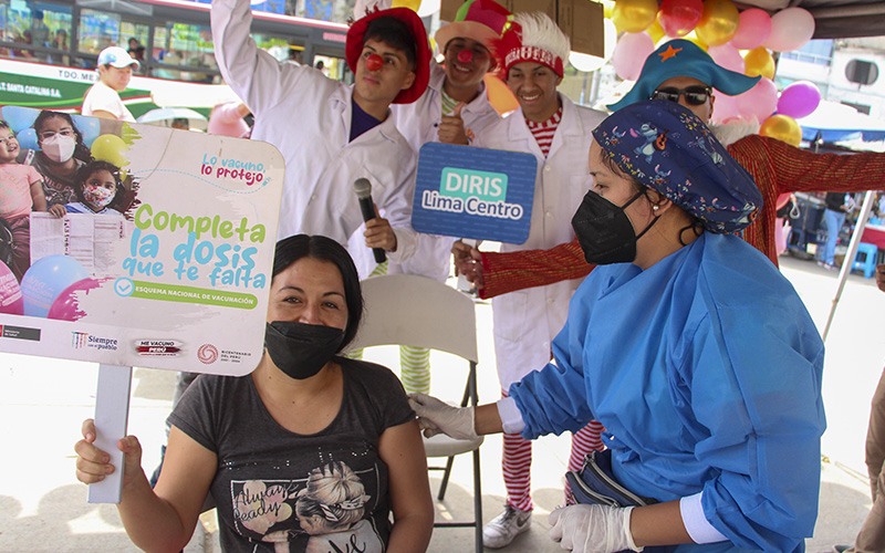imagen3 de Lima Centro realiza lanzamiento de 4ta Jornada Nacional de Vacunación en el Hospital de San Juan de Lurigancho