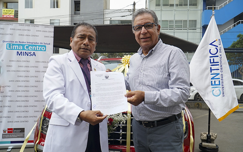 imagen  2 Universidad Científica del Sur realiza donación de camioneta a Diris Lima Centro