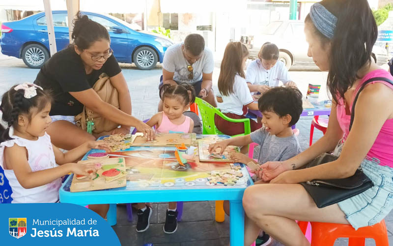 festividades por el 👧🏽 #DíaDelNiñoPeruano 👦🏻