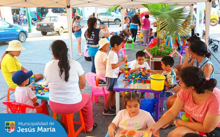 festividades por el 👧🏽 #DíaDelNiñoPeruano 👦🏻