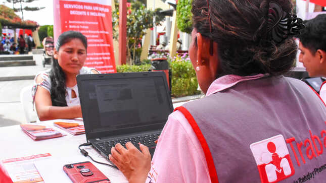 Trabajo programa feria laboral en Candarave