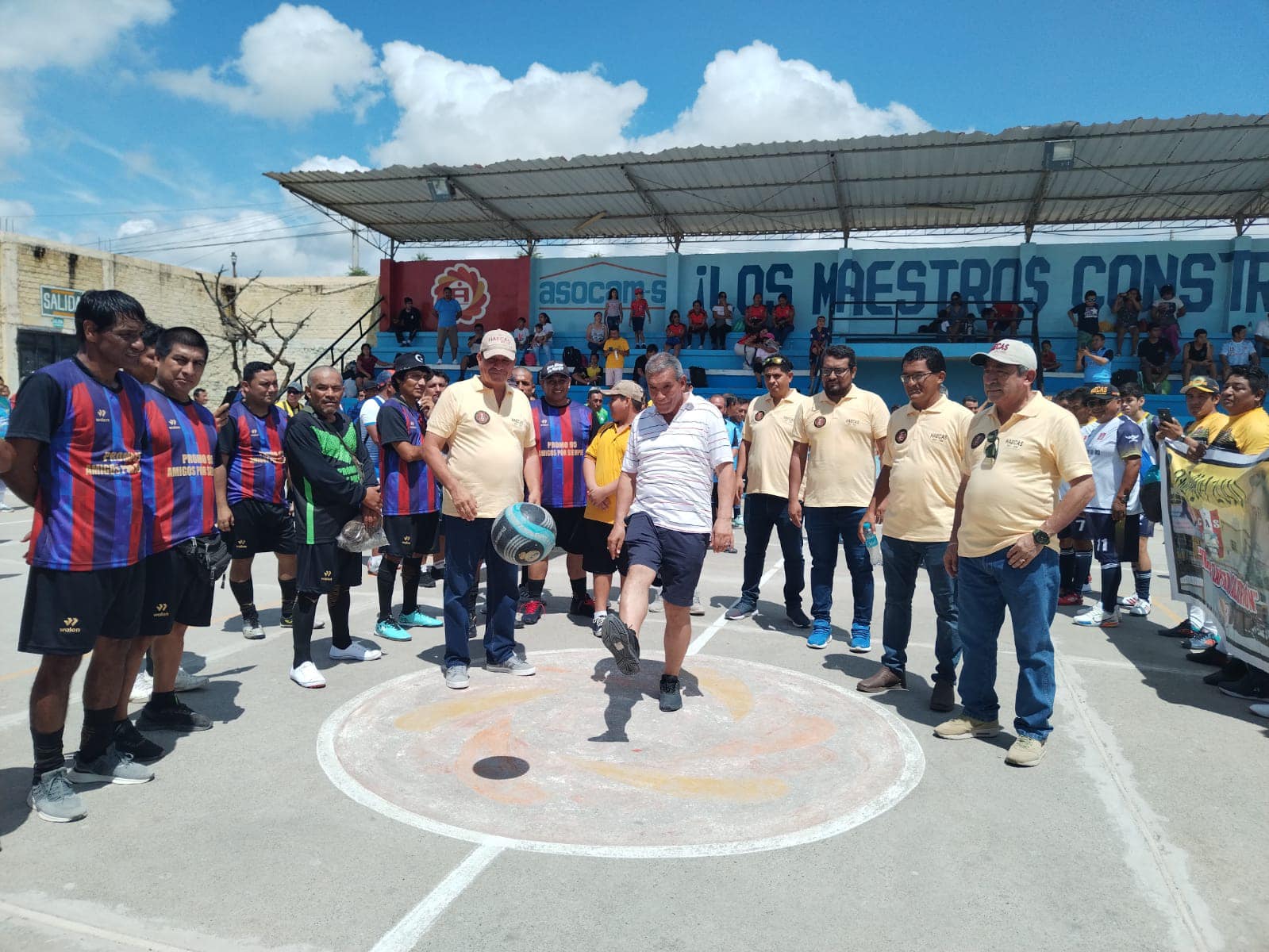 ALCALDE DIO PLAY DE HONOR EN CAMPEONATO SALAVERRYNO