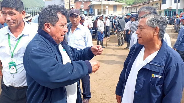 Dialogando con la Comunidad