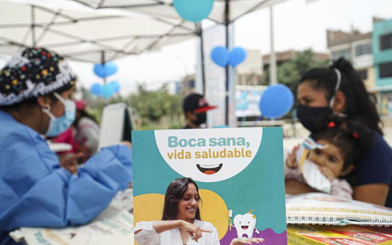 imagen 4 de Más de 243 mil atenciones por salud bucal se realizaron en lo que va del año en Lima Centro