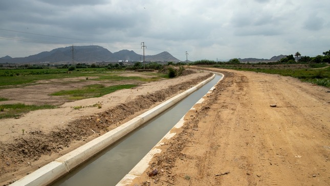 6 canales de riego construye el GORE La Libertad para el beneficio de 500 familias agricultoras