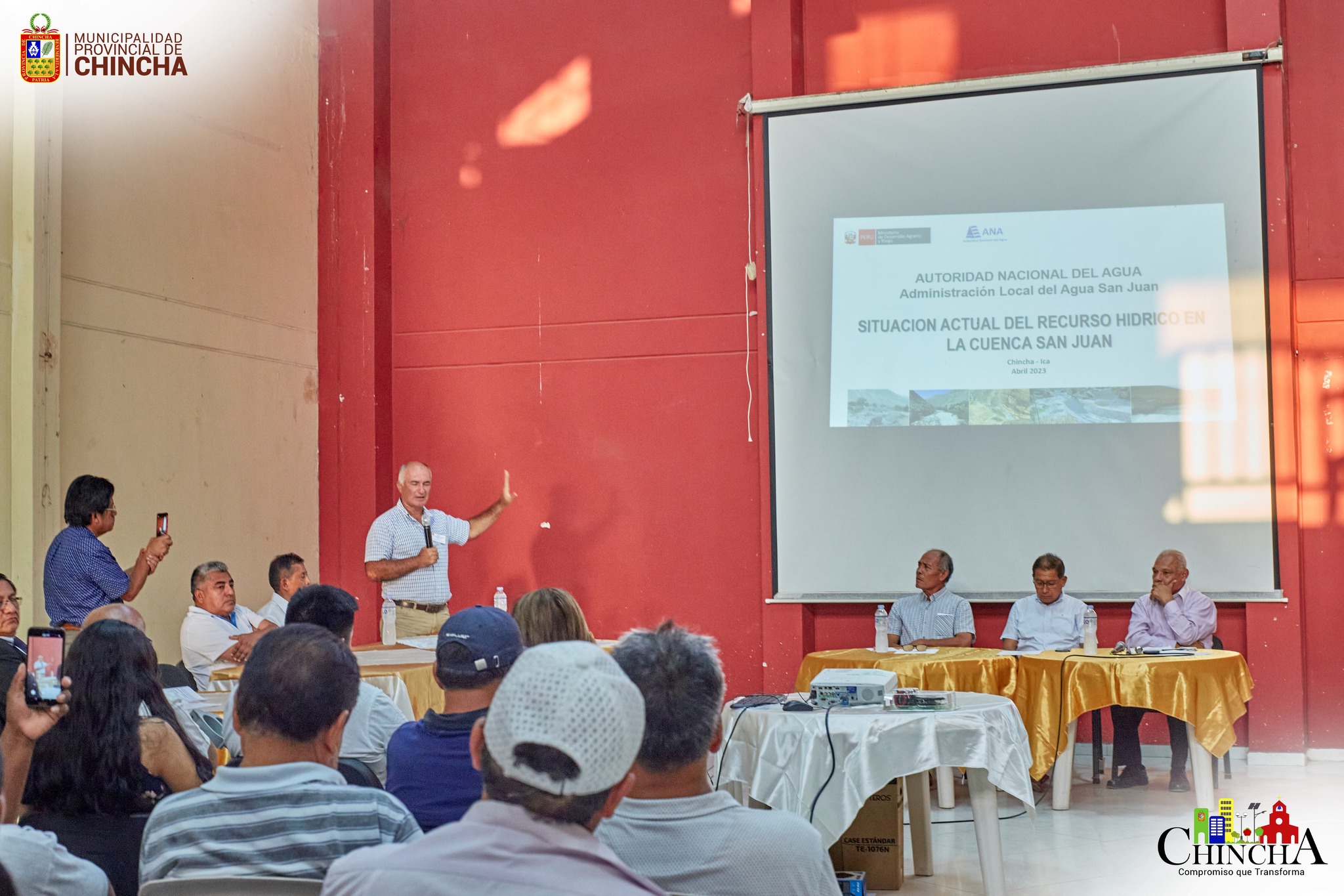#SoluciónAhora | En las instalaciones del Comité del Colegio de Ingenieros del Perú, se desarrolló una mesa de conertación para el desarrollo de la provincia de Chincha, dónde cada uno de los asistentes, mostraron su preocupación por la falta del líquido elemento, agua potable.