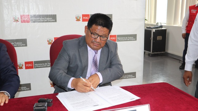 MUNICIPALIDAD DE HUAURA Y MINISTERIO DEL TRABAJO FIRMAN CONVENIO PARA GENERAR EMPLEOS TEMPORALES EN EL HISTÓRICO DISTRITO