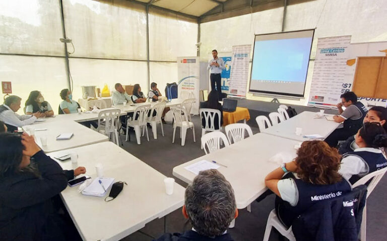 1 de  Biólogos de Lima Centro reciben capacitación en salud ambiental por el Día del Biólogo Peruano