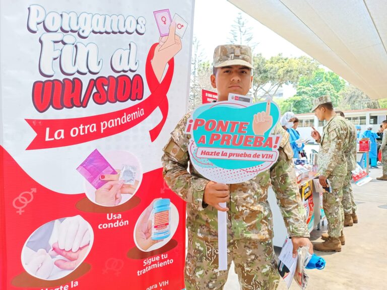 1 de  Brigadas de la Diris Lima Centro realizan descarte de VIH en cuartel general del ejército