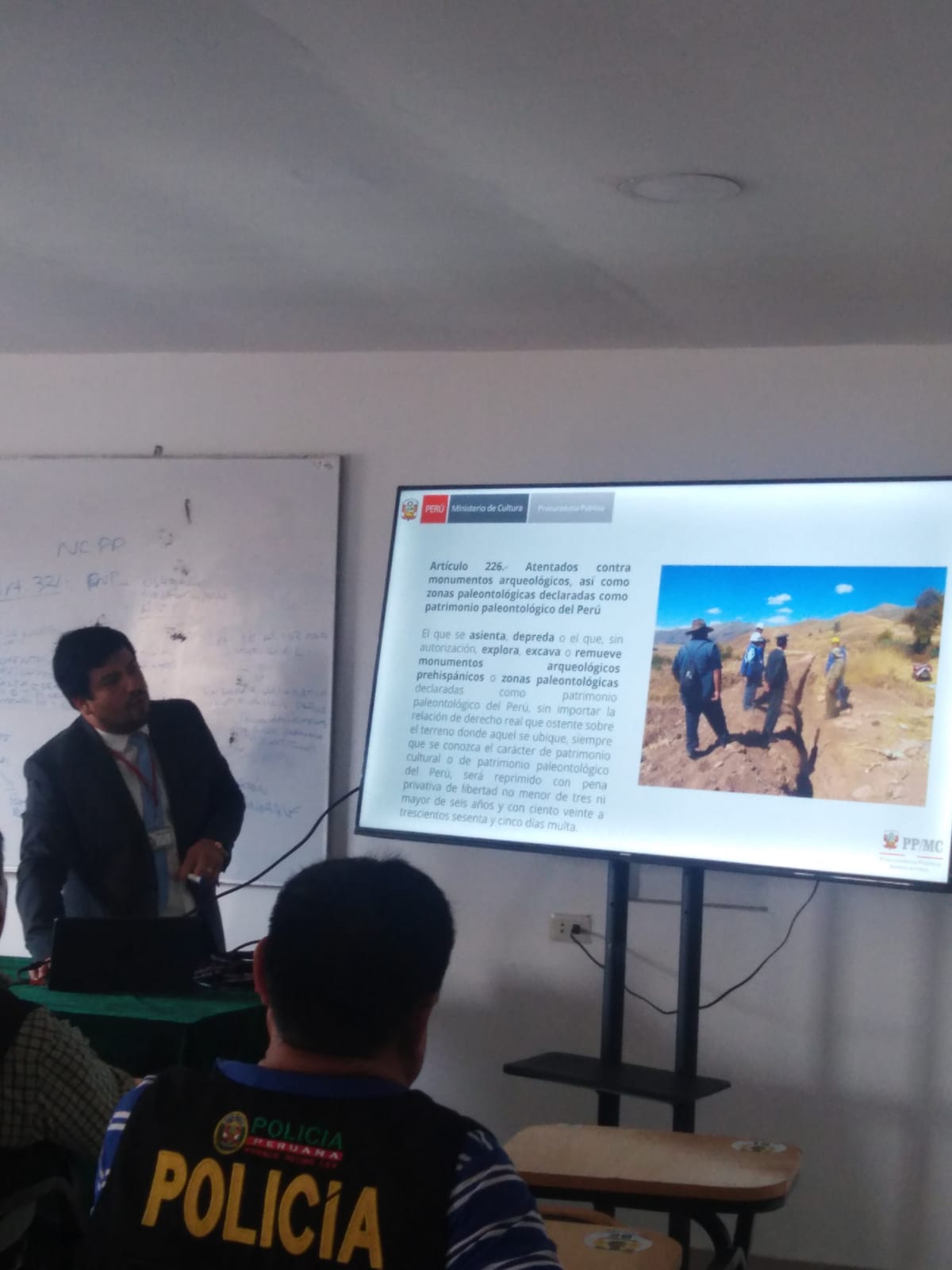 Ministerio de Cultura capacitó a más de 100 efectivos de la Policía Nacional del Perú para la defensa del Patrimonio Cultural