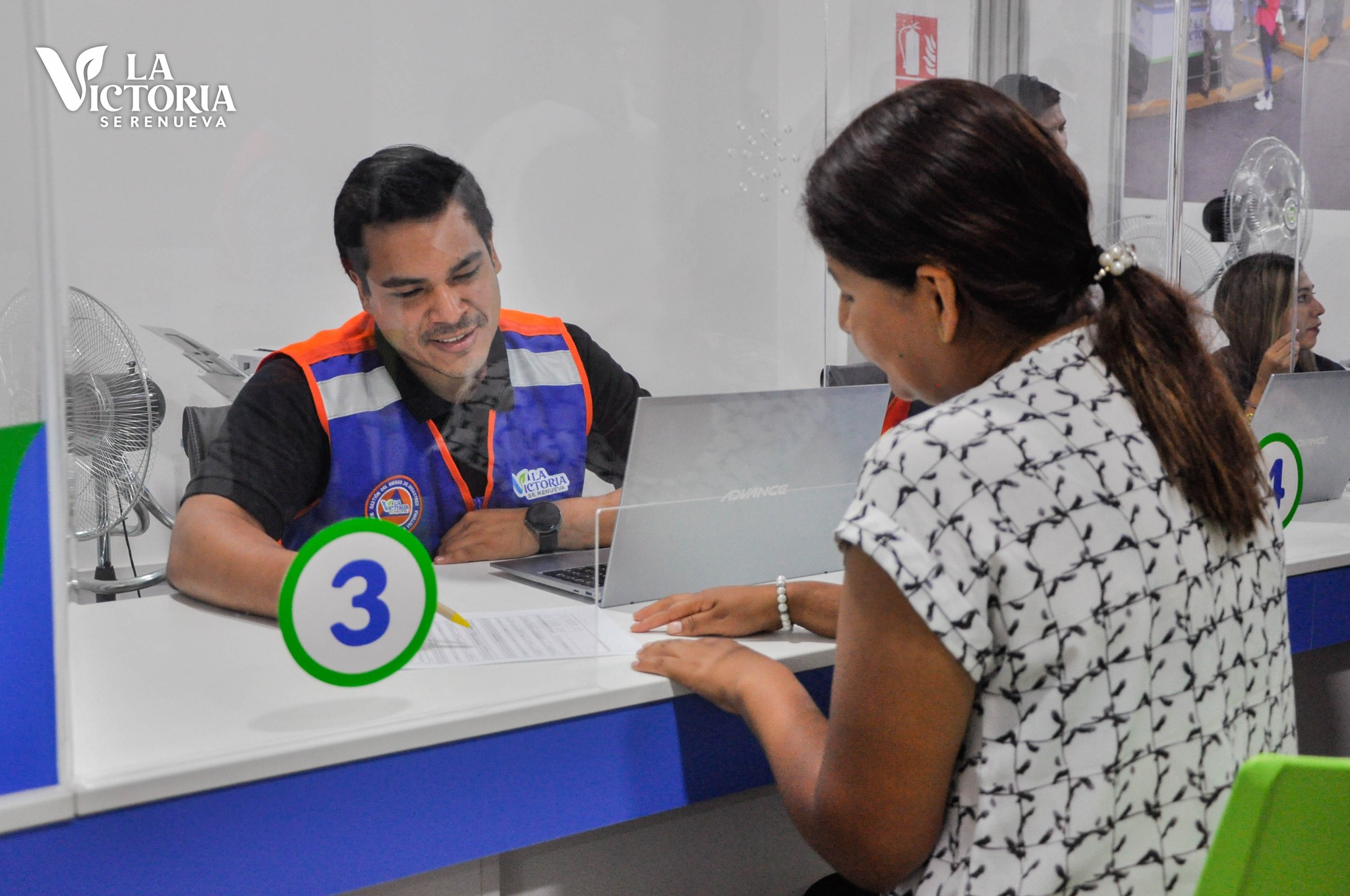 Inauguración Oficina Descentralizada municipal en Centro Comercial GAMMA 4