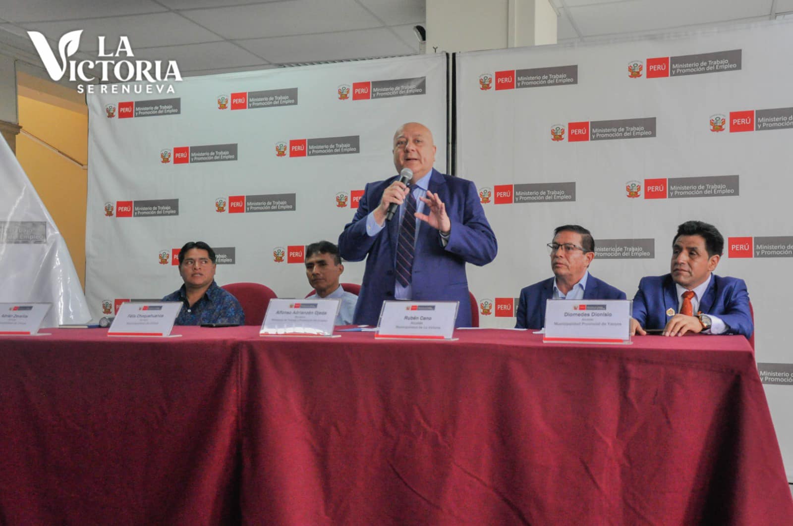 Firma convenio LURAWI PERU 1
