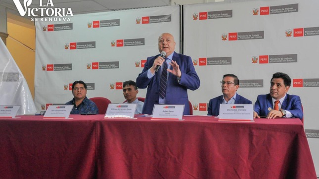 Firma convenio LURAWI PERU 1