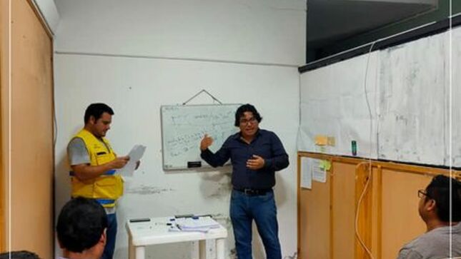 Desarrollamos la mesa de trabajo junto a los representantes legales de las seis empresas y asociaciones de transporte de vehículos menores de San Bartolo