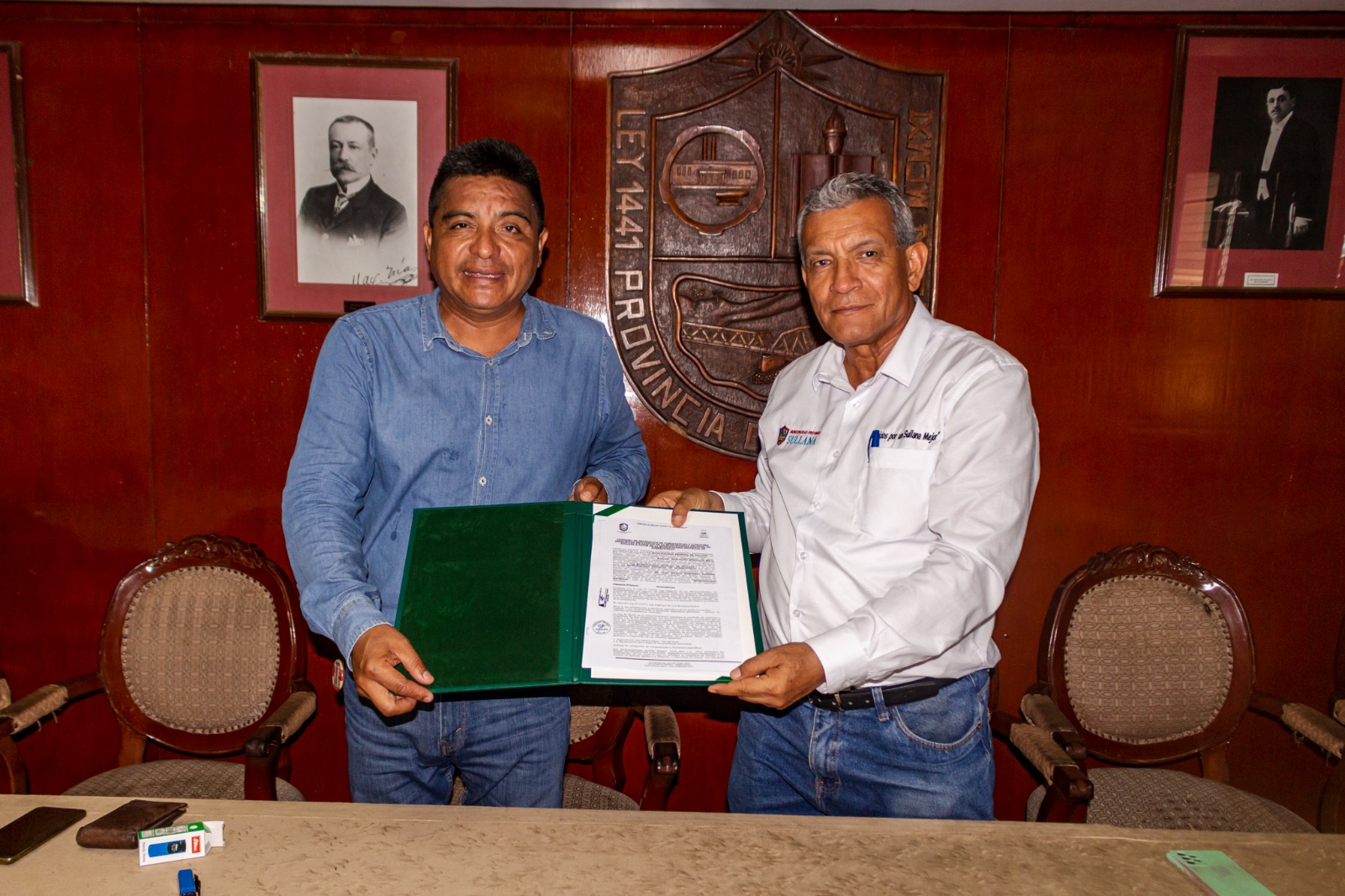 ALCALDE DE SULLANA Y ALCALDE DE QUERECOTILLO FIRMAN CONVENIO INTERINSTITUCIONAL DE DELEGACIÓN DE COMPETENCIAS Y FUNCIONES ESPECÍFICAS