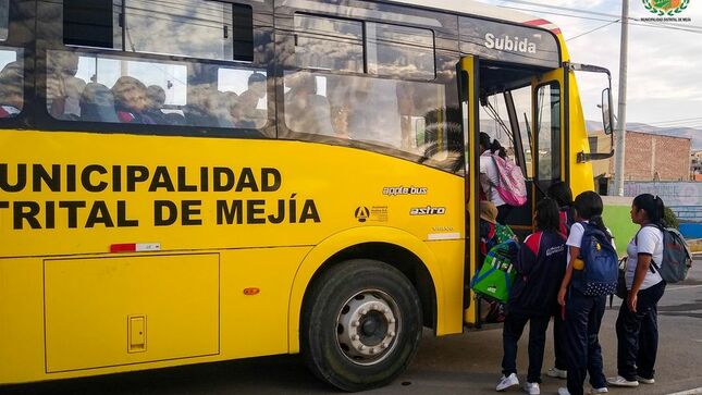 Por sesión de concejo aprobaron el servicio de bus escolar gratuito con el objetivo de velar por la integridad y seguridad de los alumnos de la I.E. 40494 José Abelardo Quiñones Gonzales