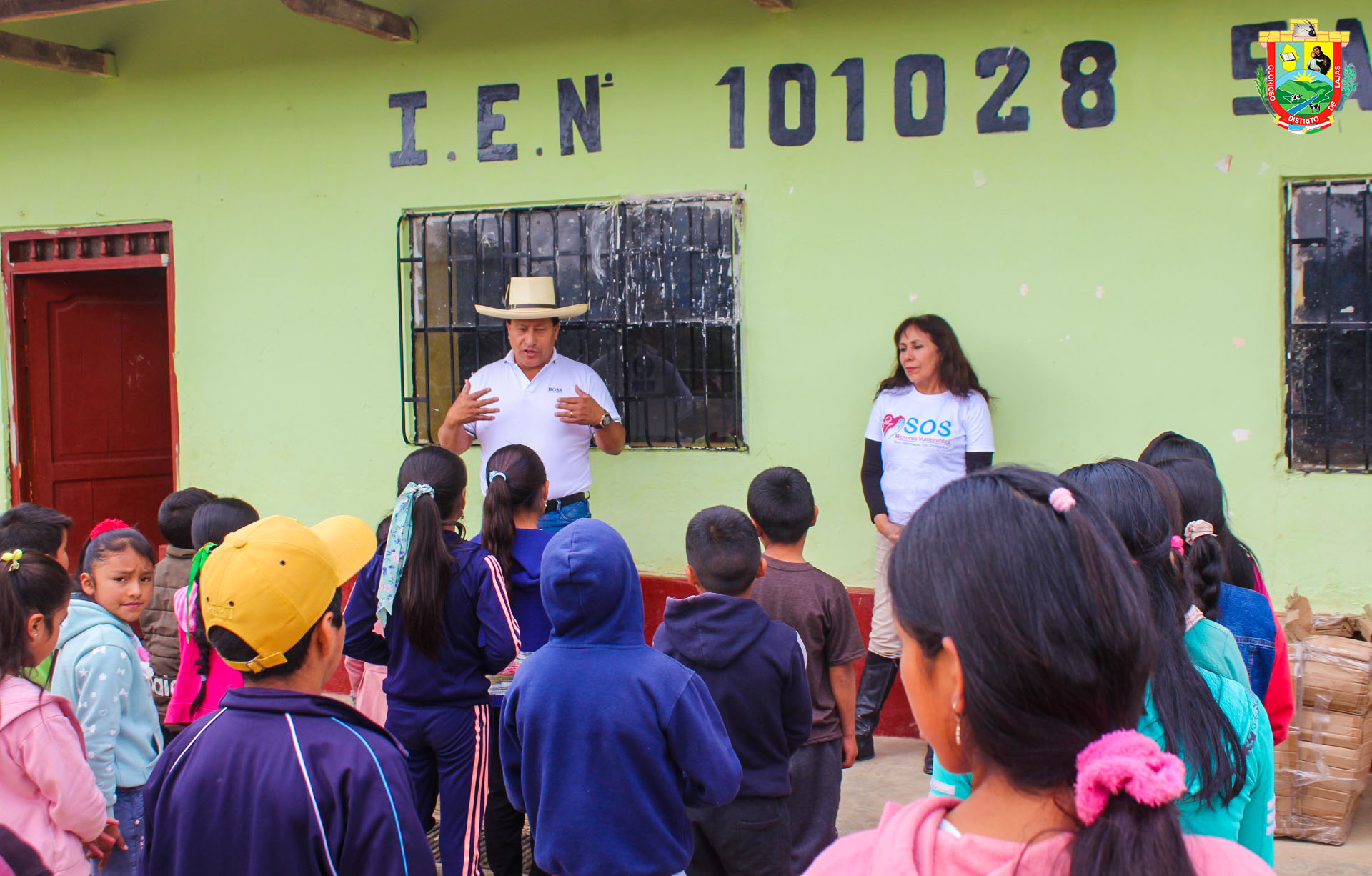 Apoyo de la ONG SOS (Menores Vulnerables) para los niños de las comunidades de San Miguel de Pangoray, Las Ánimas y Ajipampa