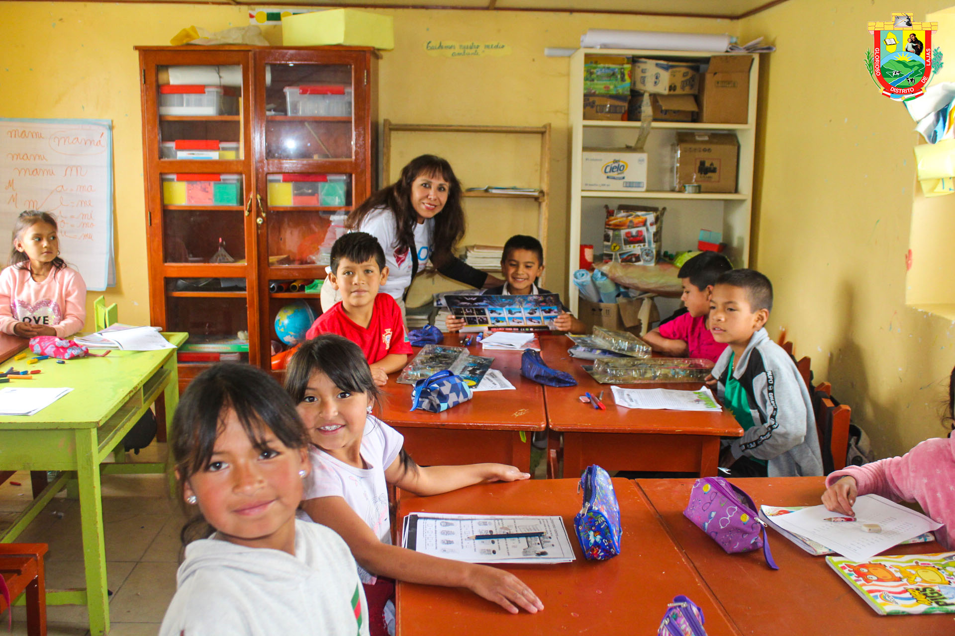 Apoyo de la ONG SOS (Menores Vulnerables) para los niños de las comunidades de San Miguel de Pangoray, Las Ánimas y Ajipampa