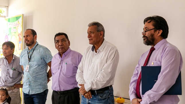 Alcalde Marlem Mogollón Anuncia Aprobación De Solicitud Por Parte Del Ministerio De Economía Para Construcción De I. E. "Santa Rosa De Lima" De Piedra Rodada 