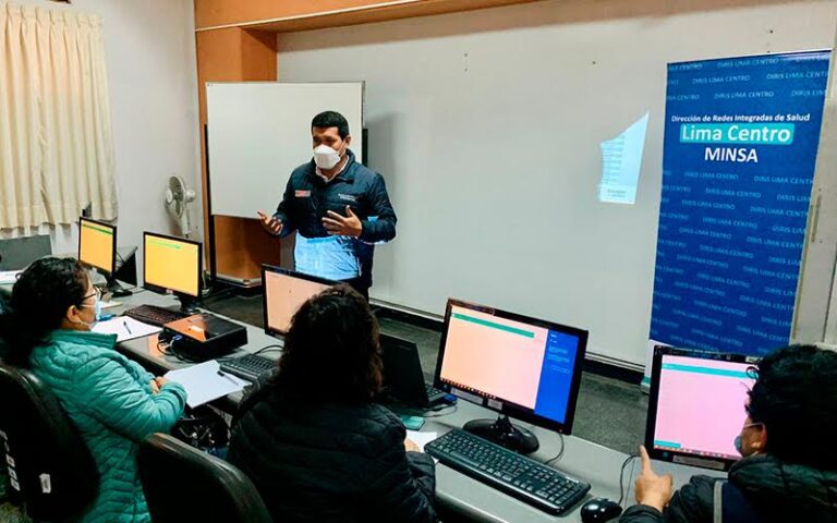 2 de Personal de establecimientos de salud reciben capacitación en temas de salud ambiental
