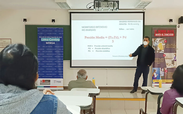 2 de Médicos y biólogos de Diris Lima Centro son capacitados en manejo clínico terapéutico en casos de dengue