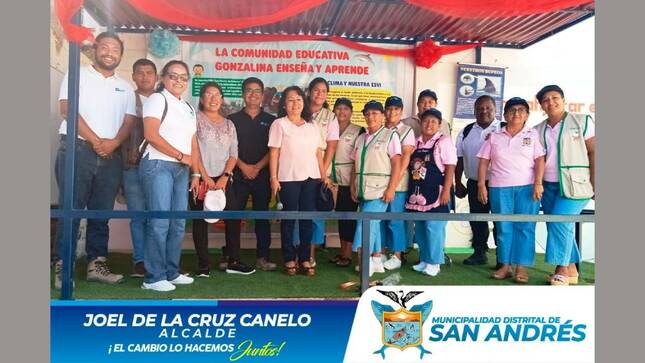 Integrantes Del Área Del Medio Ambiente De La Municipalidad De San Andrés, Participa De La Inauguración Del Bio Huerto De La I.E 185.