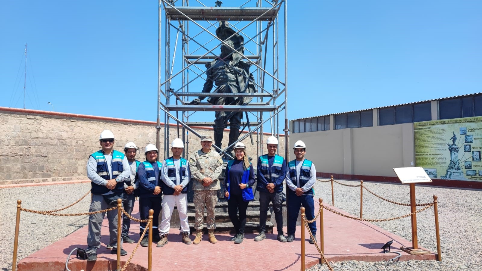 La Dirección de Museos del Ejército y la Municipalidad de Lima unieron esfuerzos para realizar trabajos de restauración y mantenimiento del primer monumento del Coronel Francisco Bolognesi.
