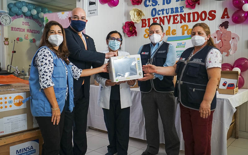 3 de Diris Lima Centro recibe equipos por parte de UNFPA Perú para atención de emergencias obstétricas