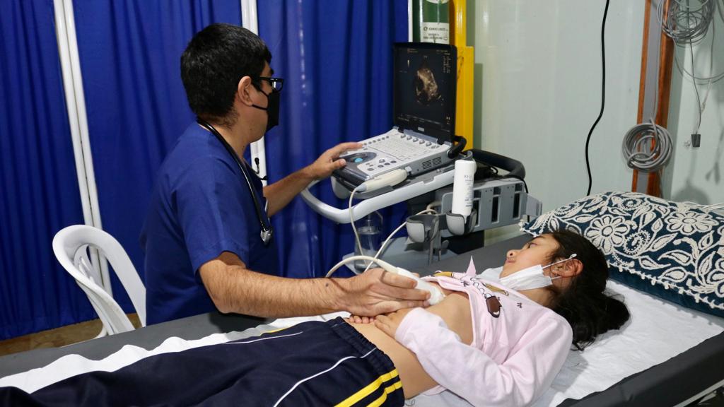 Cusco: más de 100 niñas y niños fueron atendidos en campaña médica descentralizada