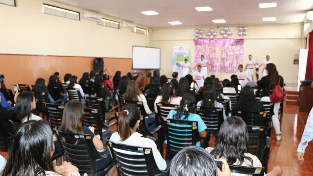 Reconocen a mujeres trabajadoras del proyecto especial regional pasto grande