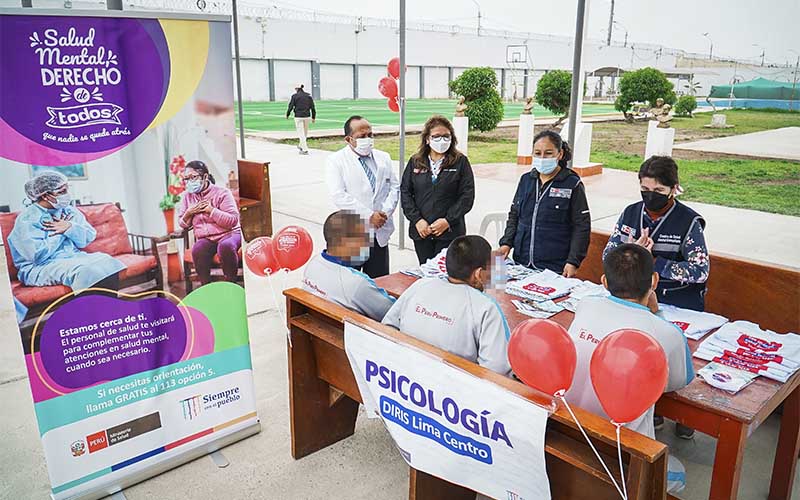 4 de Diris Lima Centro: Jóvenes del Centro de Diagnóstico y Rehabilitación de Lima participan de campaña de salud en el marco de la Semana de la Salud Mental