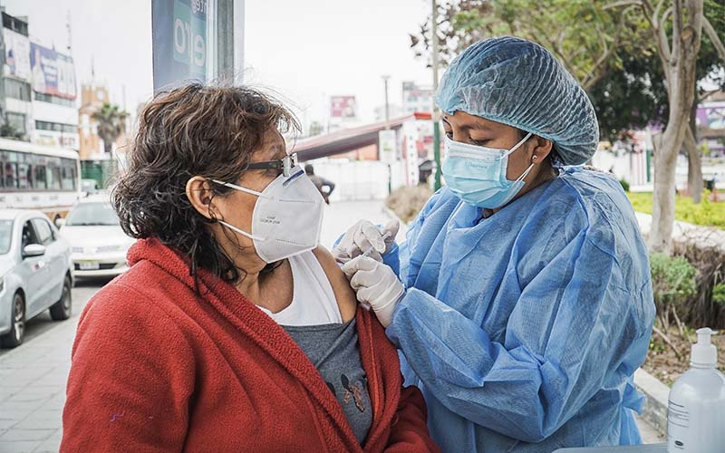 2 de Lima Centro superó las 8 millones de dosis aplicadas contra la Covid-19