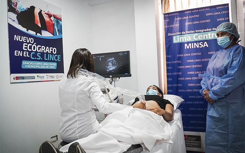 1 de Diris Lima Centro presenta nuevo y moderno equipo ecógrafo en beneficio de gestantes de Lince