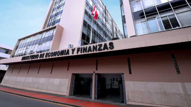 KIT-PUBLICACIONES_19.04.23_Reglamento-pensiones-mínimas_gob