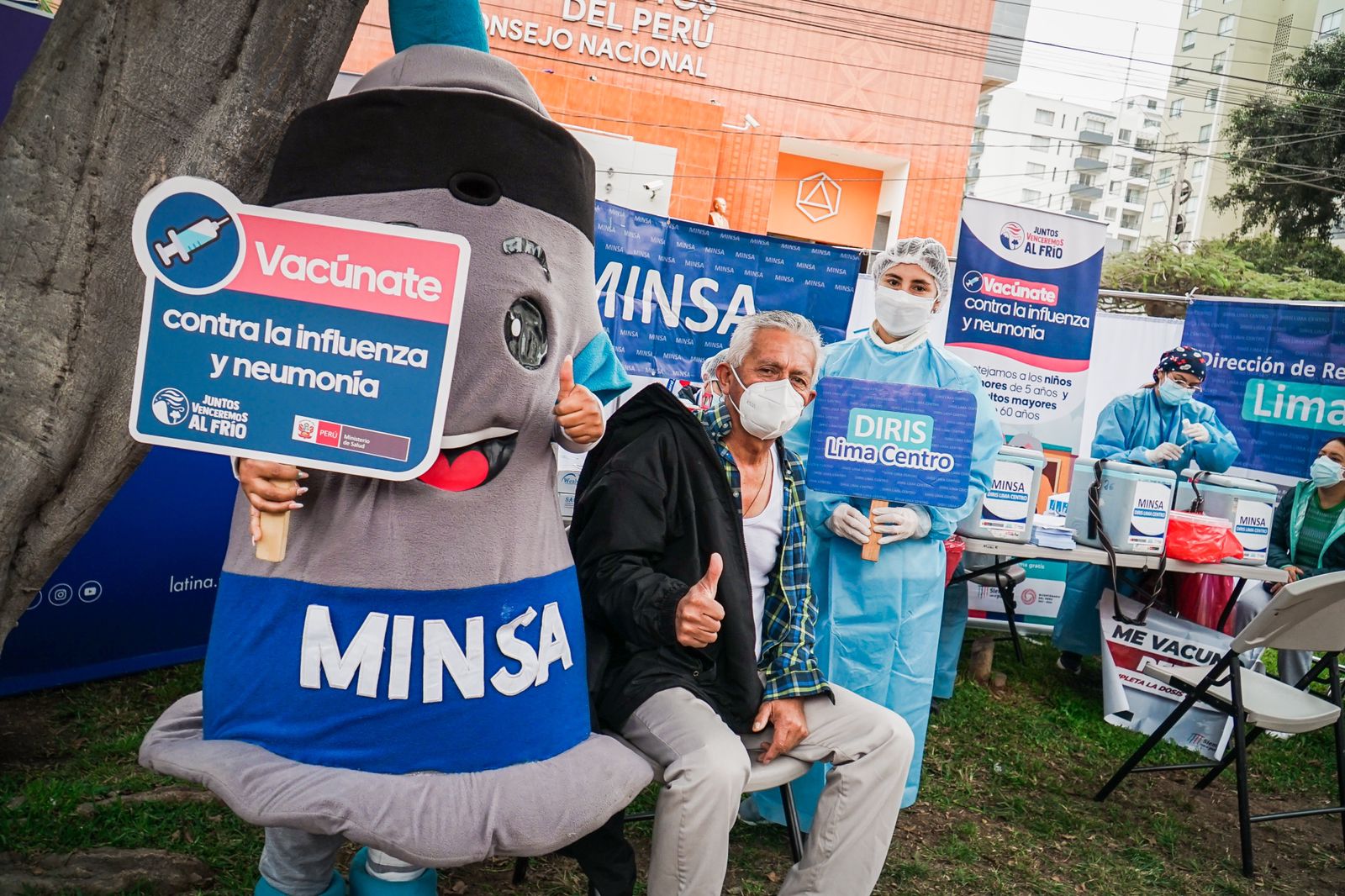 3 de 981 vacunados contra la Covid-19, influenza y neumococo en campaña de vacunación realizada en Latina