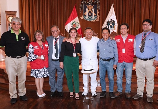 Autoridades y funcionarios de la MPT y Promovilidad.