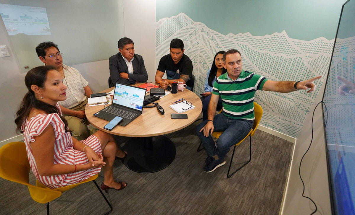 Sostuvimos reunión informativa con funcionarios de la provincia de Carabaya en Puno