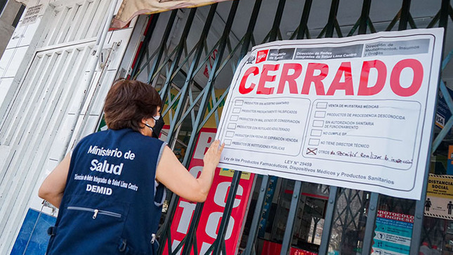 1 de  Diris Lima Centro fiscaliza farmacias en San Juan de Lurigancho para asegurar abastecimiento de medicamentos