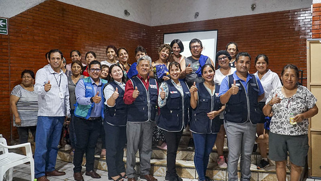 Foto 1 de Comerciantes del Mercado 28 de Julio reciben capacitación en inocuidad alimentaria