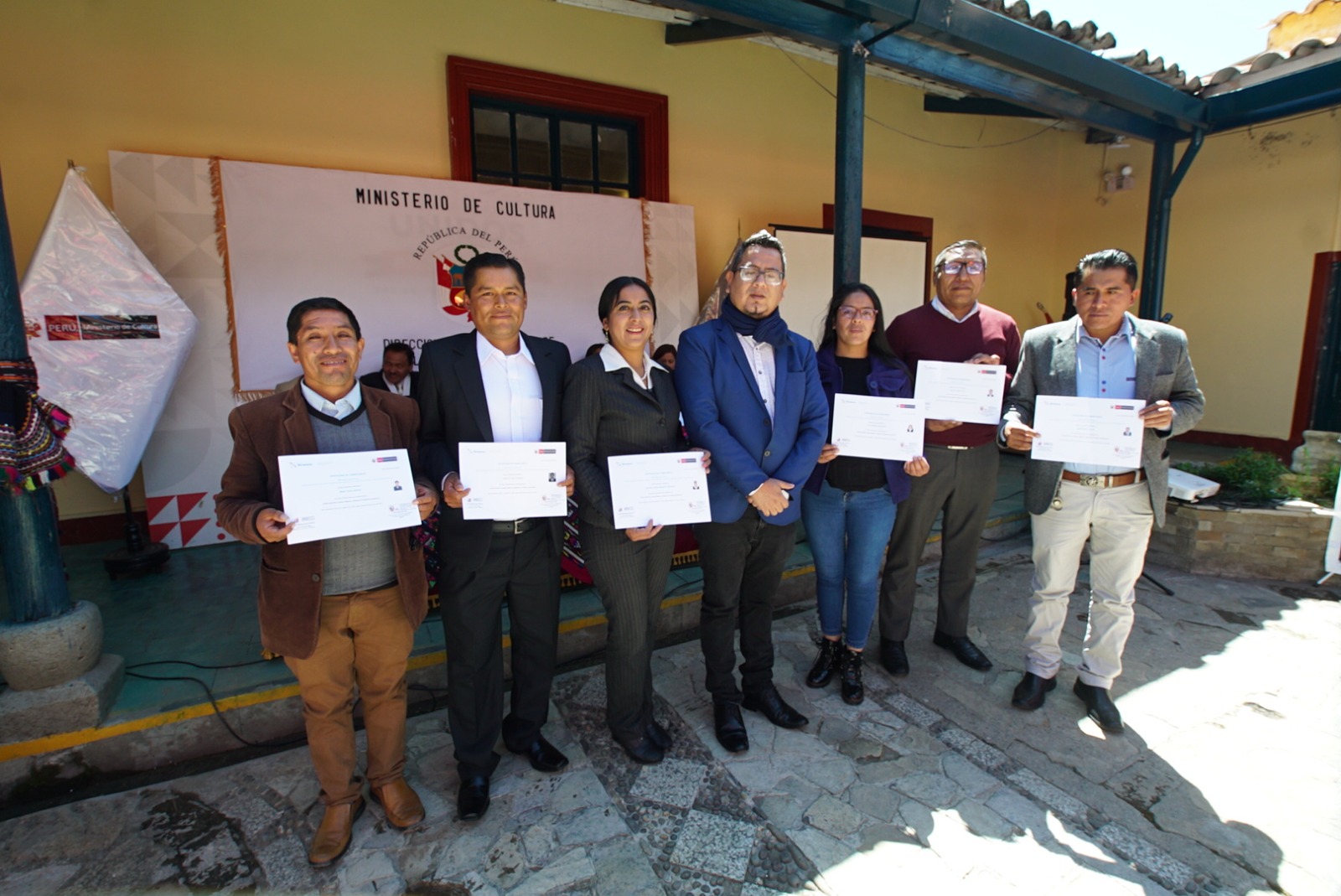 Ministerio de Cultura certificó a más de 70 servidores públicos bilingües en Huancavelica