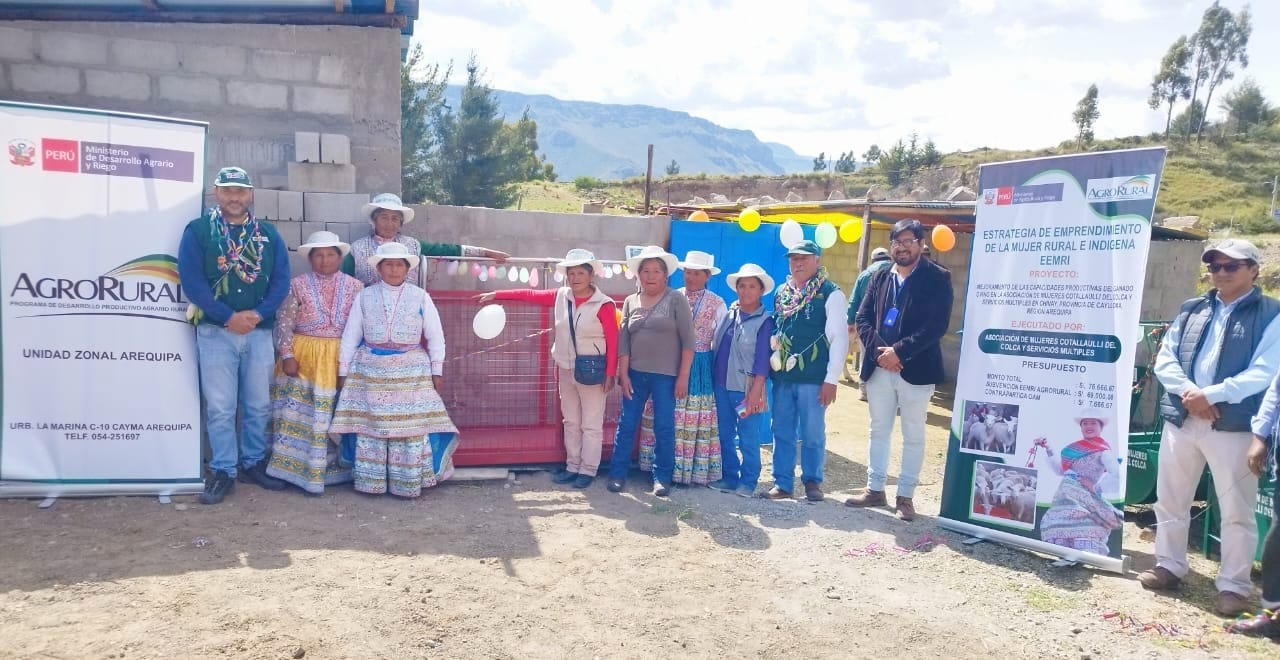 Entrega de bienes para producción ovina - Arequipa